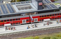 Faller 120202 - 1/87 / H0 Moderner Bahnsteig Mit ZubehöR - Neu