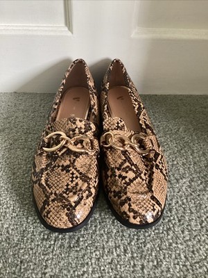 V by Very Shoes, UK Größe 5, braune Halbschuhe mit Animalprint und goldener Schnalle, Marke N