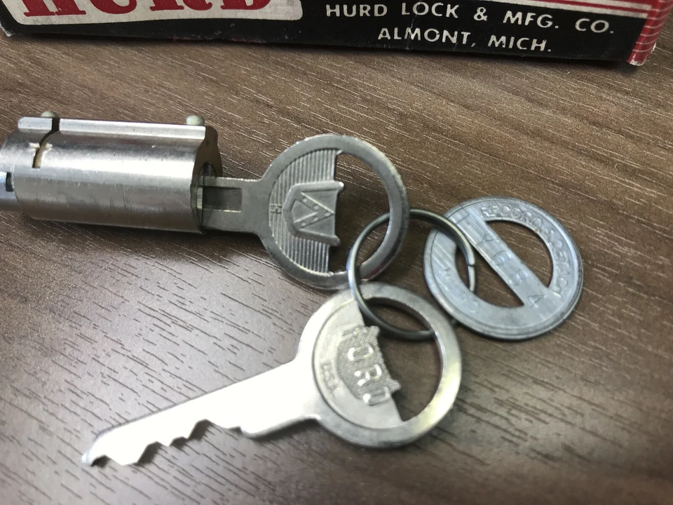 1940 年福特和林肯-泽菲尔后甲板手柄锁缸,全新无标签原始设备制造商,Hurd 40-902 — 第 2/4 张图片