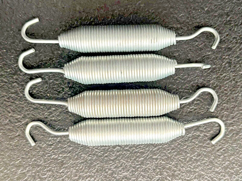 MGB/Austin/Mini Throttle Spring Return AEC2075 - Set of 4 Springs + Free Postage - Image 3 of 4