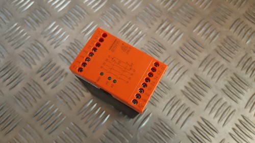Relais Dold & Söhne BD5935.48 - À Partir De 24V DC - Occasion Fonctionnel