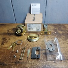 Kwikset 660 Single Cylinder Deadbolt featuring SmartKey in Polished Brass