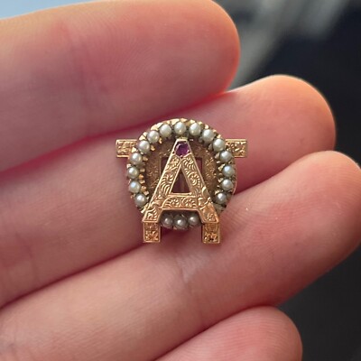 piii♡ Alpha Omicron Pi Sorority Pin 10K Yellow Gold Gemstone and Pearl