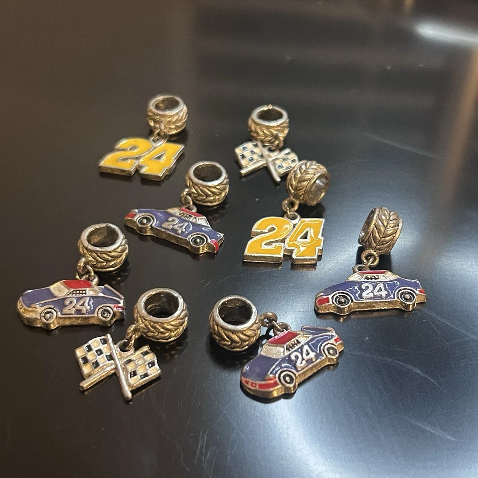 Jeff Gordon NASCAR Colgante Dije para Collar o Pulsera Coche 24 Banderas Lote de 8 Foto 2 de 4