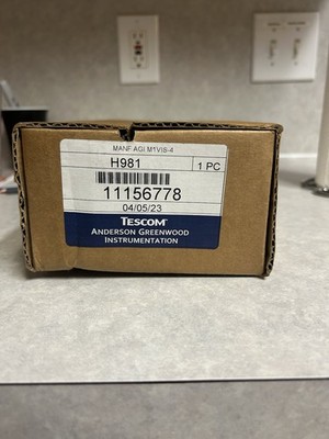 TESCOM  AGI Series M1 Instrument Manifold M1VIS-4