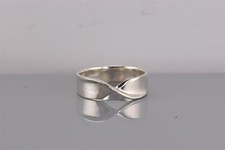 Sterling Silver 6mm Flat Sided Crossover Twist Band Ring 925 Sz: 9