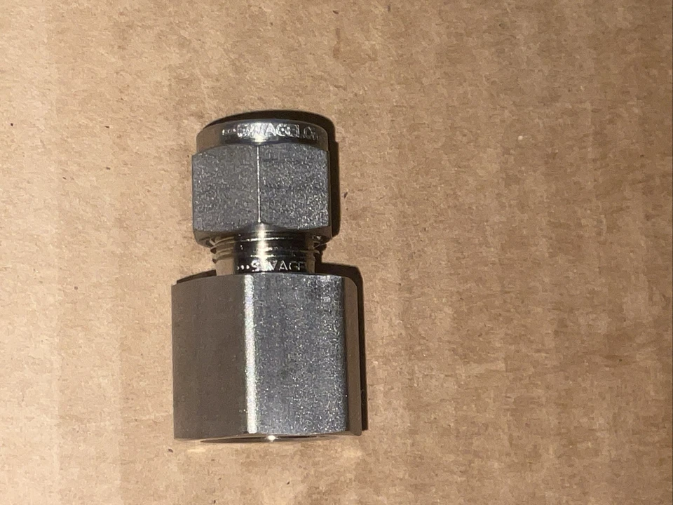 (30) Swagelok Female Connector 3/8 in. Tube OD x 3/8 in. Female NPT (SS-600-7-6) - Image 4 of 4