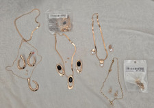 7 Sets Gold Coloured Costume Jewelery - Necklaces and Earings