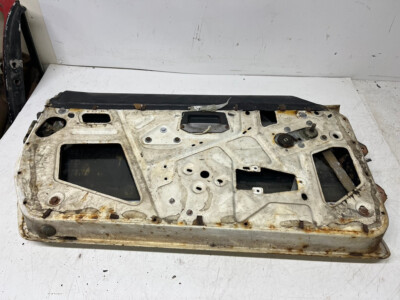 TRIUMPH SPITFIRE MK4 1500 TÜRSCHALE LINKS