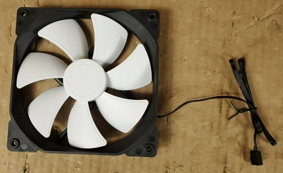 FRACTAL DESIGN DYNAMIC GP-14 140MM 1000RPM 3PIN PC CASE FAN NEW - Image 3 of 4