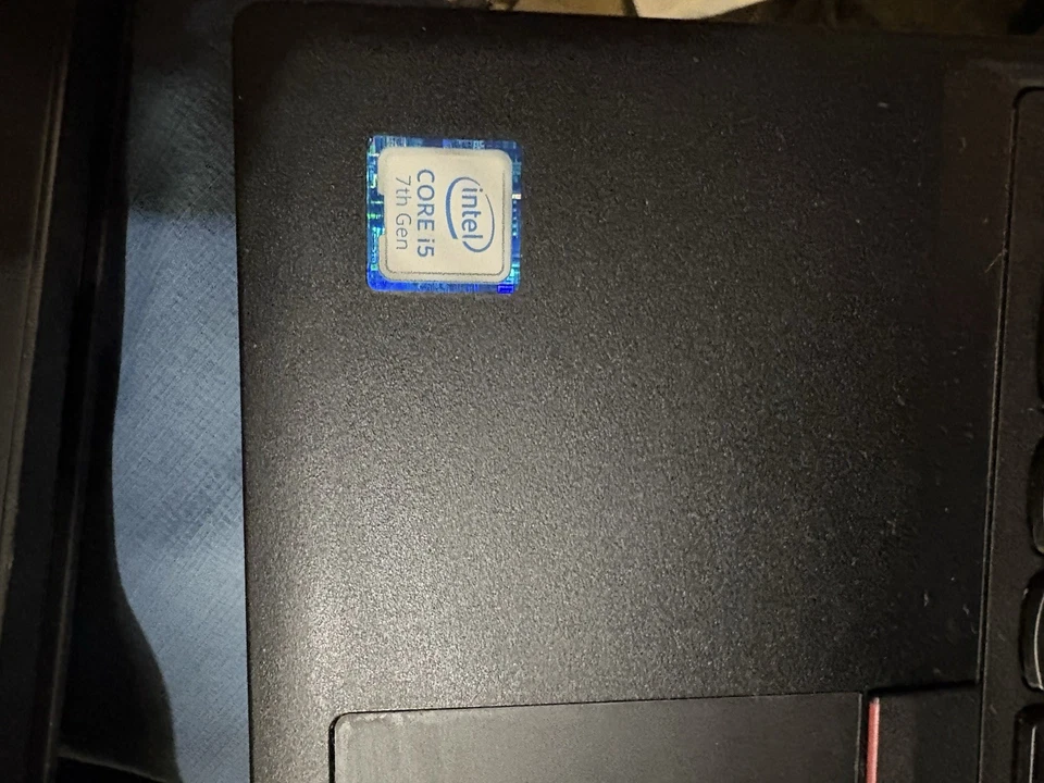 Lenovo Thinkpad T570 15.6" Laptop Core i5. - Image 3 of 4