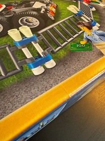 LEGO 10244 Creator Expert - Fairground Mixer - New - Sealed