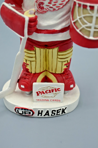 2002 DOMINIK HASEK PACIFIC DETROIT RED WINGS HEADS UP BOBBLE HEAD 1 OF 1000 NHL - Picture 3 of 6
