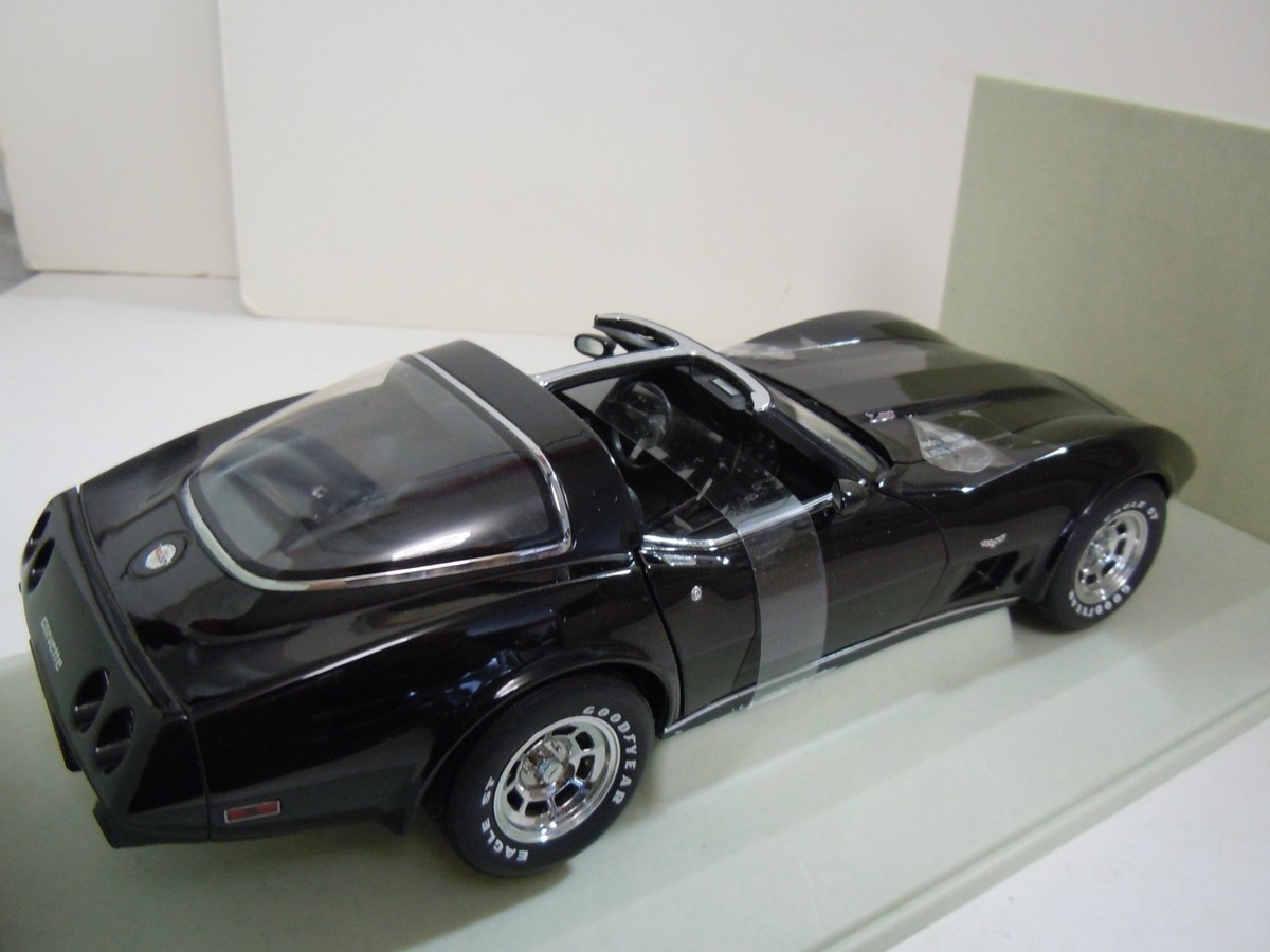 1:18 UT Models 1978 Chevrolet Corvette Black | eBay