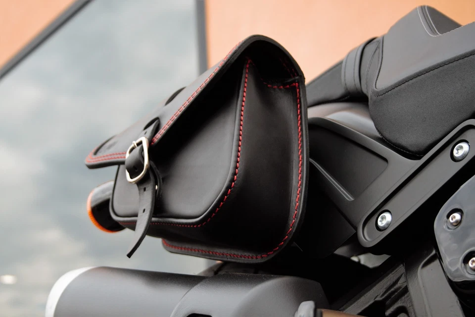 SATTELTASCHE RECHTE SEITE FÜR HD SOFTAIL FAT BOB 2018-2025 ENDSCUOIO LEDER - Bild 4 von 4