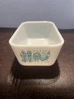 Pyrex 502 Amish Butterprint Turquoise Rooster 1.5 Pint Refrigerator Dish NO LID