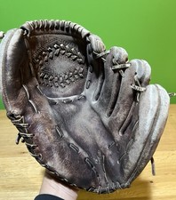 CLASSIC TED WILLIAMS FLEX ACTION-BASEBALL GLOVE 16154 SEARS ROEBUCK