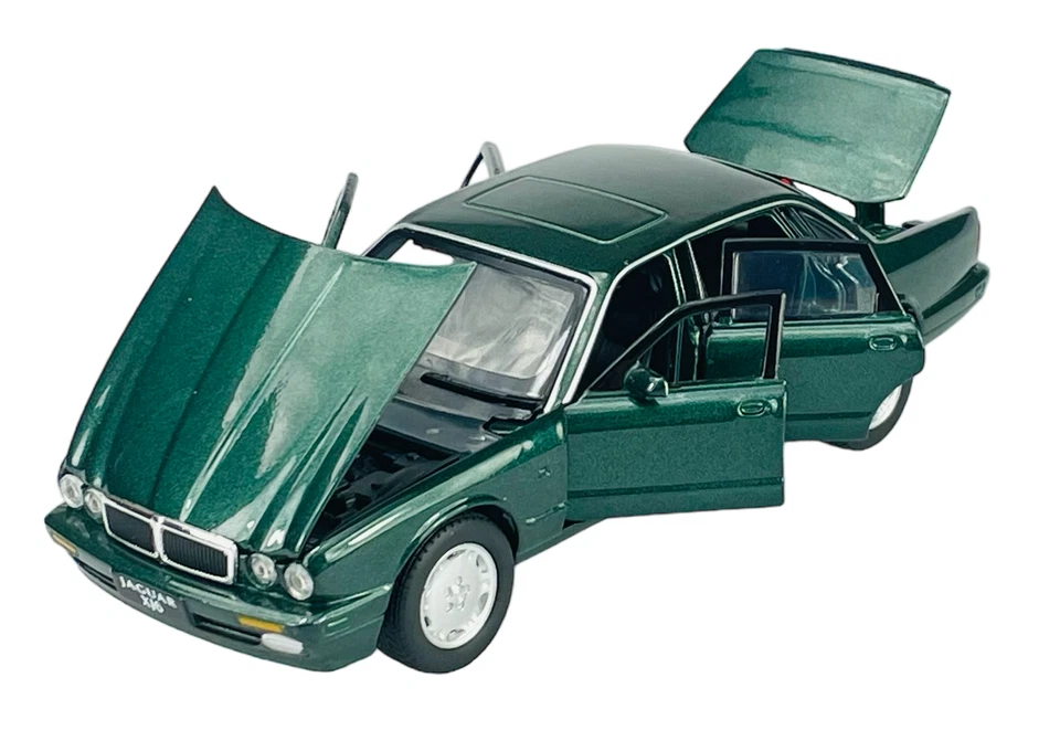 TAYUMO JAGUAR XJ6 GREEN 1:32 DIE CAST METAL MODEL NEW IN BOX - Image 2 of 4