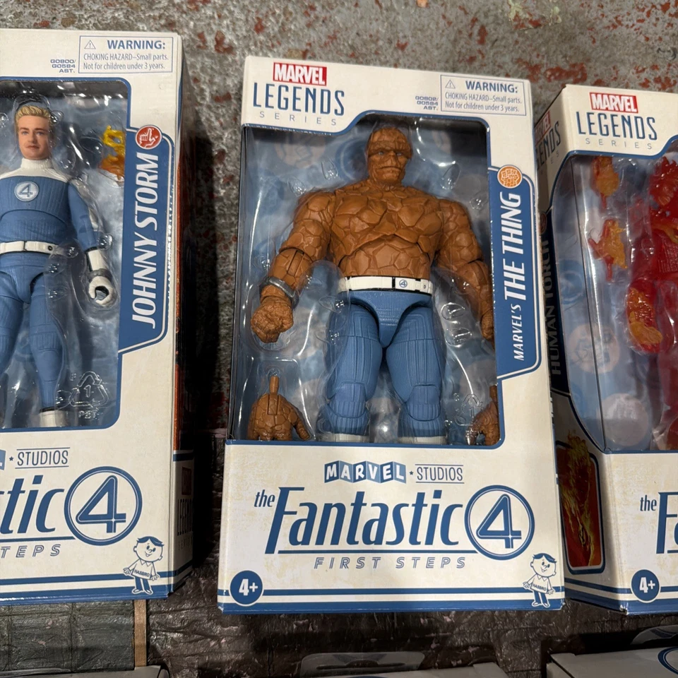Juego de 6 figuras Hasbro 2025 Marvel Legends Fantastic Four First Steps escala 6" Foto 3 de 4