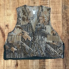 Vtg Ozark Trail hunting vest featuring a Realtree camouflage pattern Pockets XXL