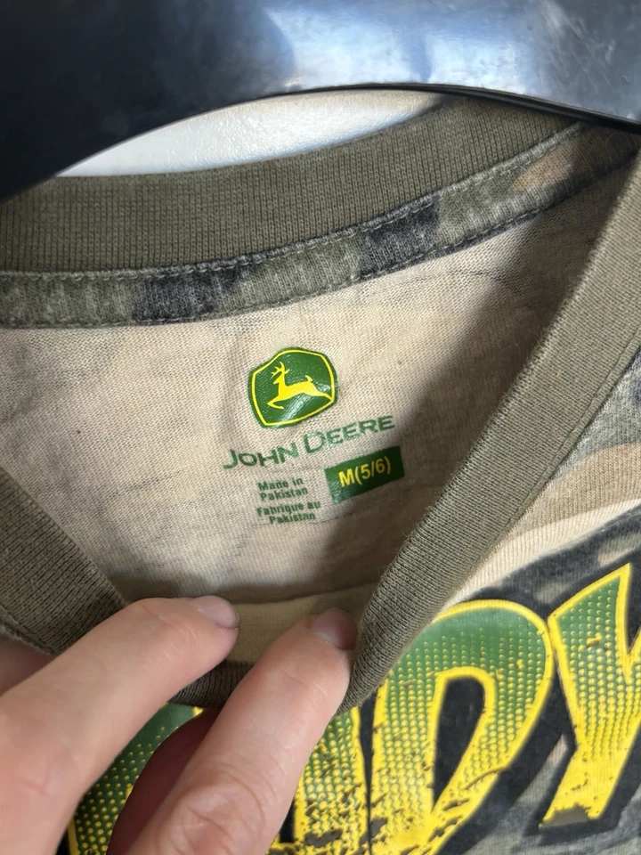 John Deere 100% Cotton Tractor Camo Tractor TShirt Boys’ Medium 5/6 - Image 3 of 4