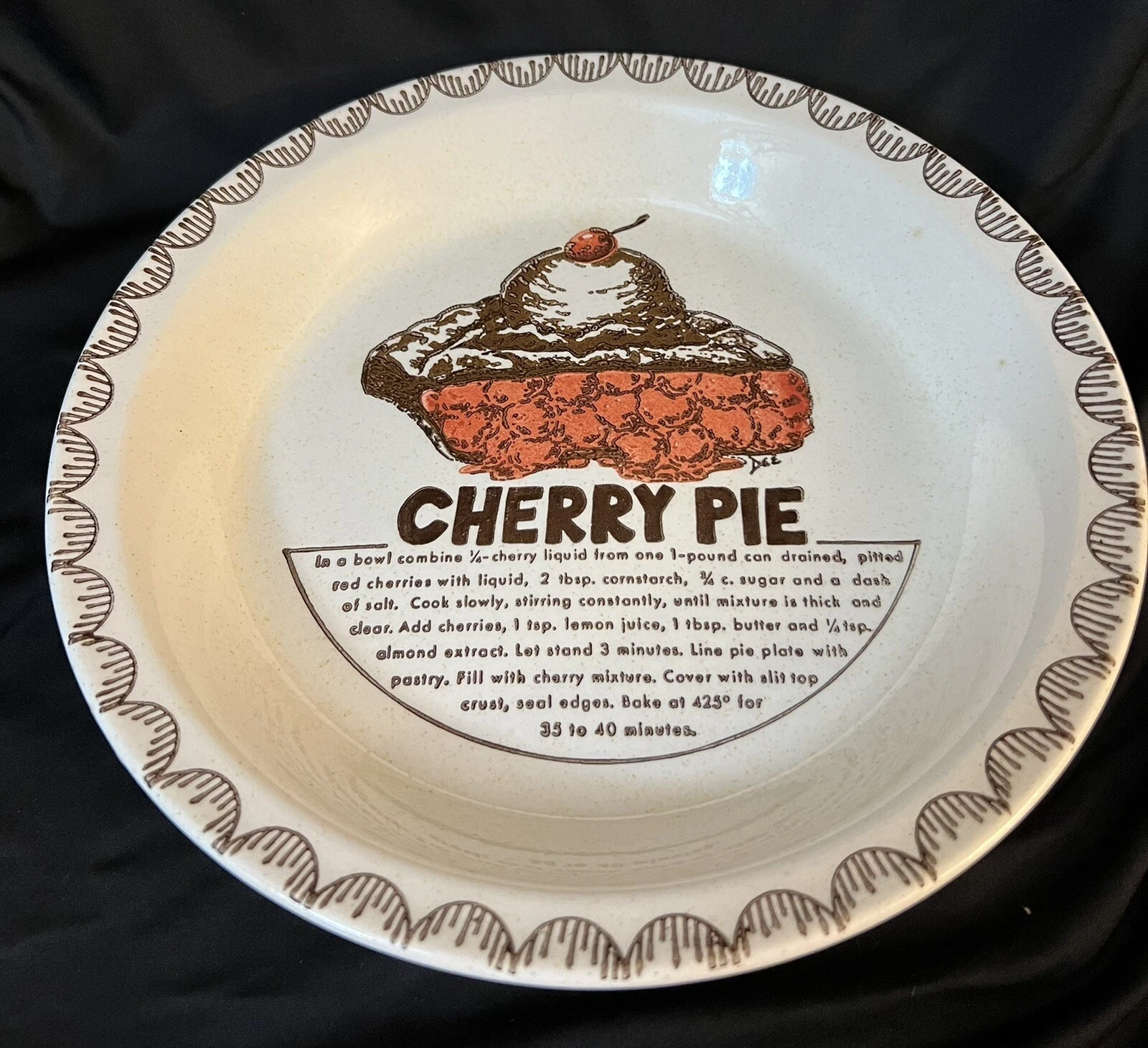 Vintage Dee 10”x 1.5” Ceramic Deep Dish Cherry Pie Recipe Plate Kitchen Decor