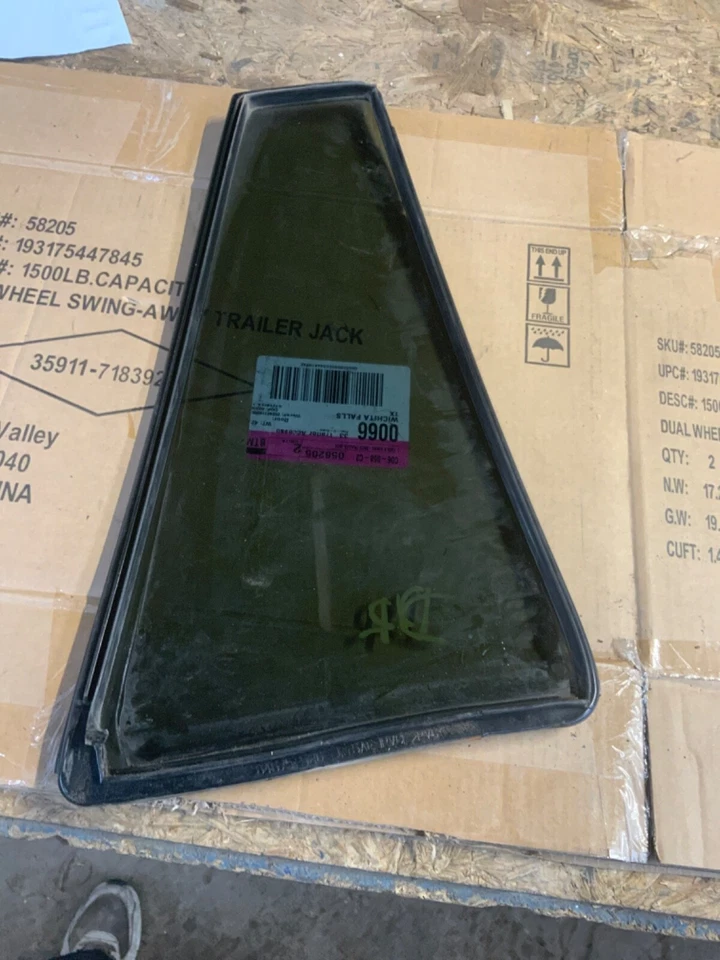 Suzuki XL7 2004 conductor ventilación trasera izquierda vidrio/ventana Foto 3 de 3