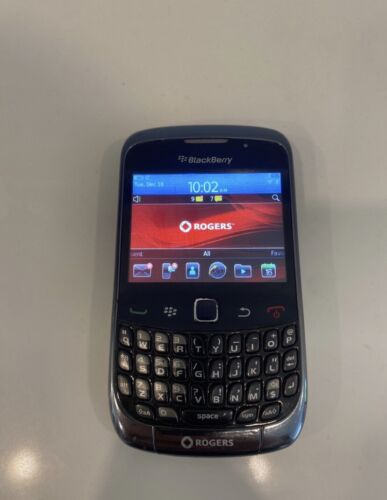 Blackberry curve 9300 - Rogers - Original accessories Included - Picture 1 of 2
