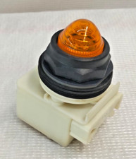 Square D Illuminated Indicator Pilot Light 9001 KM35LY Yellow 24VAC (lot of two)