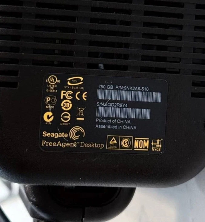 Seagate FreeAgent Desktop 750GB USB  - Image 2 of 2