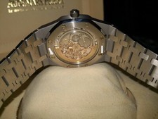 Audemars Piguet Royal Oak Ultra Thin Jumbo 15202ST.OO.0944ST.01 Box/Papers Mint 12
