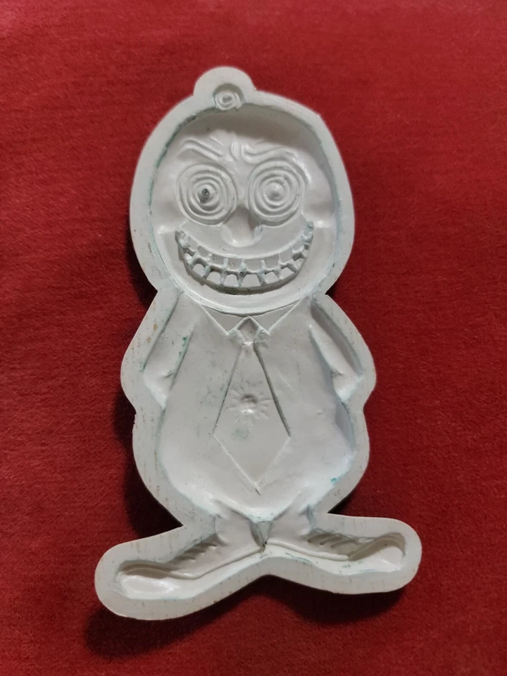 复古窗户衣架疯狂办公室的家伙📦 — 第 4/4 张图片