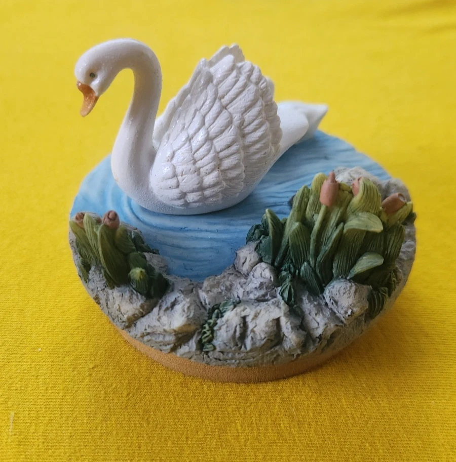 Our America Swan Family Vela Tarro Topper para Yankee Candle Foto 2 de 4