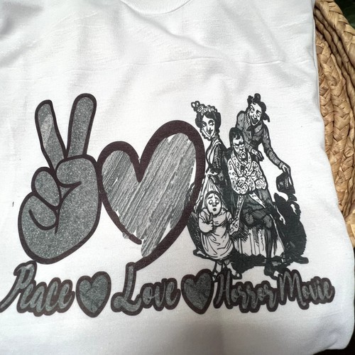 Peace, Love And Horror Movies White T-Shirt Size XL - Picture 2 of 6