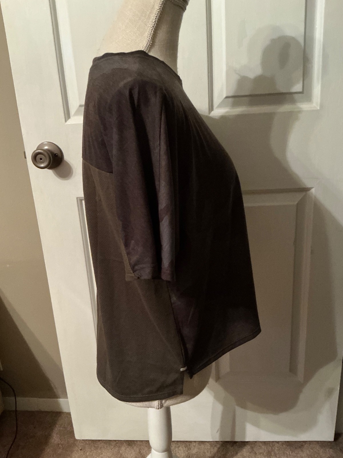 🌸 The North Face Cropped Ladies Camo Green Camouflage T-Shirt Tee  Size M 🌸 thumbnail 3