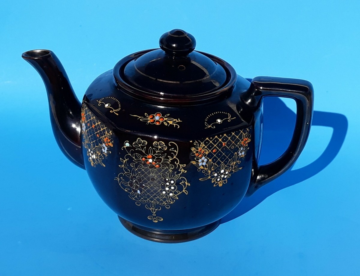 TEA SET GIBSON & SONS BURSLEM ENGLAND 1897 VICTORIA sur Gens de Confiance