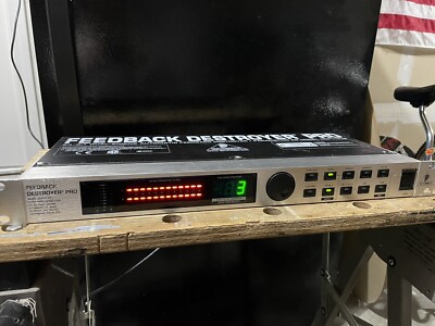 Behringer Feedback Destroyer Pro 24 Bit Dual-Engine/Parametric EQ Model DSP1124P
