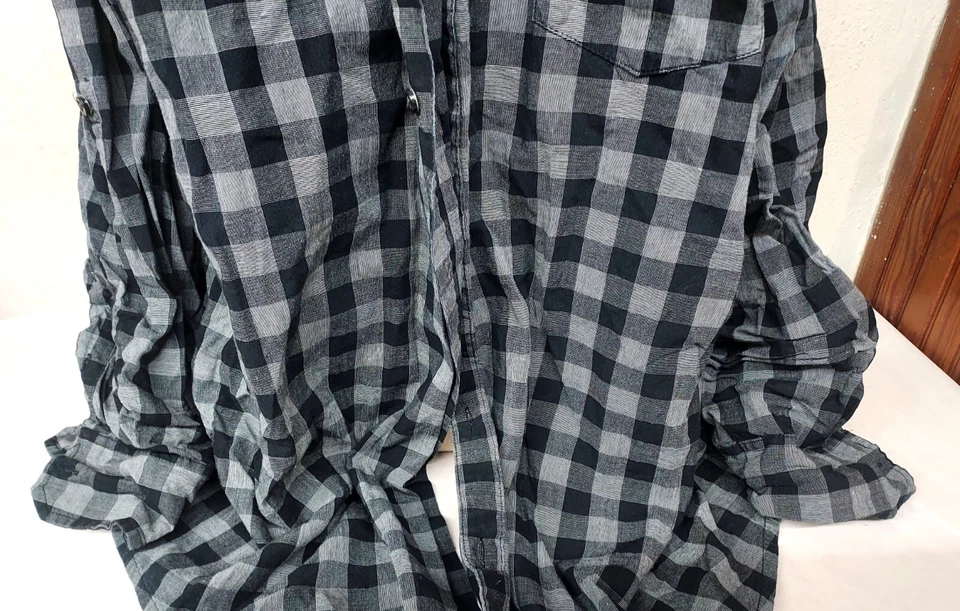 J. FERRAR Mens Black & Gray Plaid Button Down Shirt Size 3XL-Tall Long Sleeve - Image 3 of 4