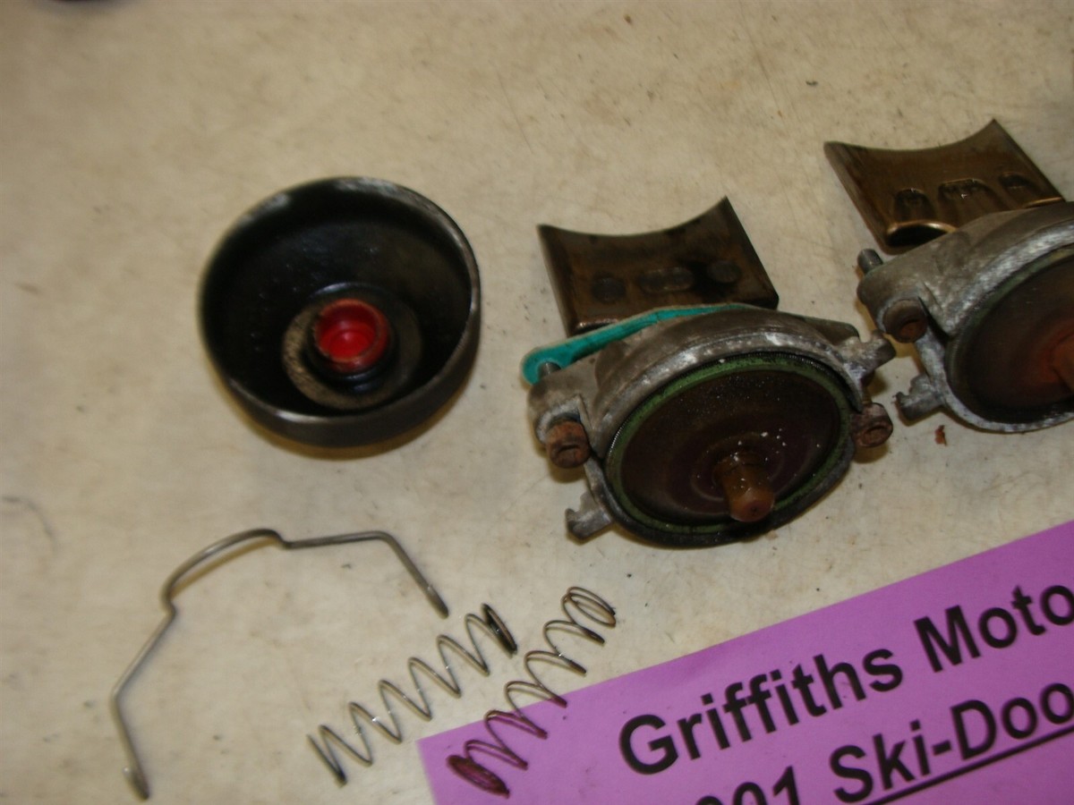 T..ページ 2001 SKI-DOO MXZ 800 ZX chassis powervalves exhaust RAVE blade