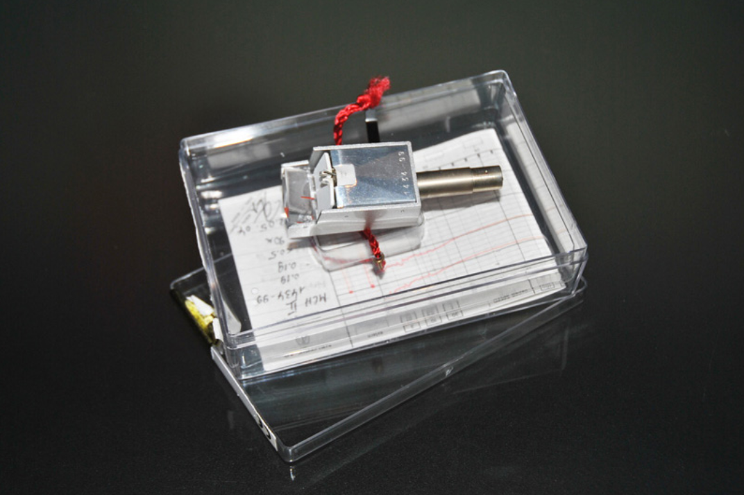 その他 Thorens MCH2 THORENS MCH-II MC Stereo Phono Cartridge Universal Connector USED