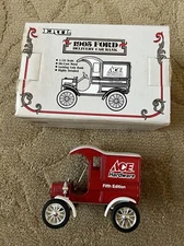 ERTL DIE-CAST 1905  ACE HARDWARE FORD DELIVERY TRUCK Coin Bank Scale 1:25