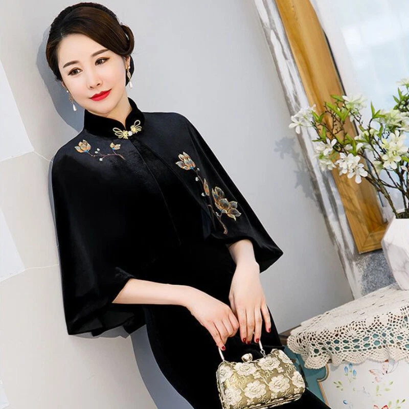 Ladies Embroidery Velvet Shawl Retro Cloak Capelet Shrug Bolero Cardigan Elegant - Image 3 of 4