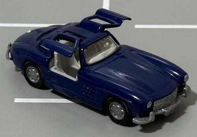 SIKU 1073 Mercedes-Benz 300 SL 1:55