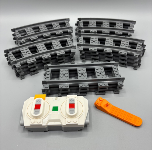 LEGO City - Passenger Train with Remote Control - Set 60197 Boxed & Complete - Picture 9 of 14