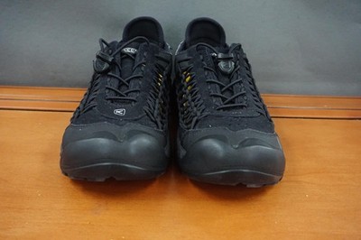 KEEN UNEEK NXIS Shoes Mens 8 Black Suede Hybrid Sneaker Sandal