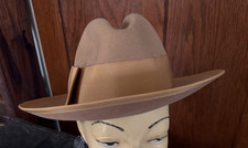 Vintage BETMAR New York Men's Beige Eool Fedora Hat Very Annie Hall For Women