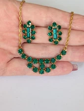 Vintage Cocktail Necklace And Earrings Green Glass Rhinestone