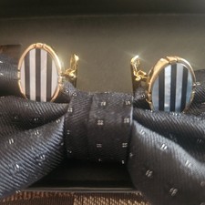 Image of Hugo Boss Black Silk Bow Tie Cufflinks Stud Set Mens Formal Tuxedo NIB Italy