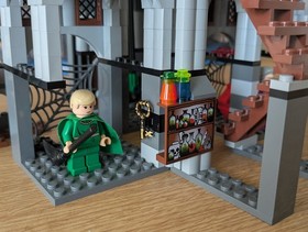 LEGO Harry Potter: Hogwarts Castle {2nd edition} (4757) with Box