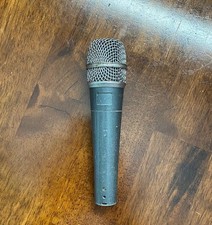 Shure Beta 57A Dynamic Supercardioid Instrument Microphone